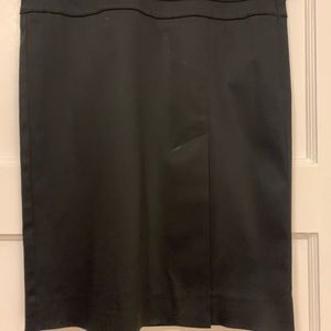 Guess by Marciano. Perfect pencil black skirt. Guess by Marciano.